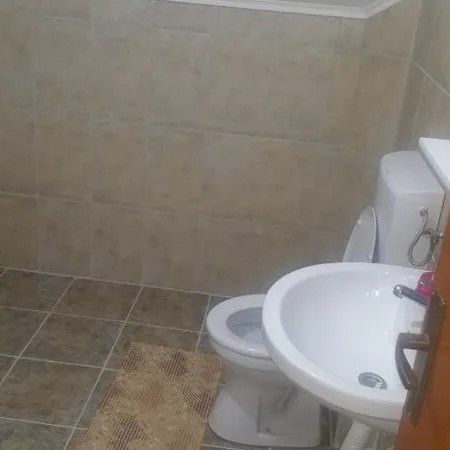 Vila Mira I Tisine Rokci