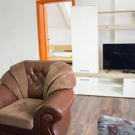 Vila Mira I Tisine Apartment